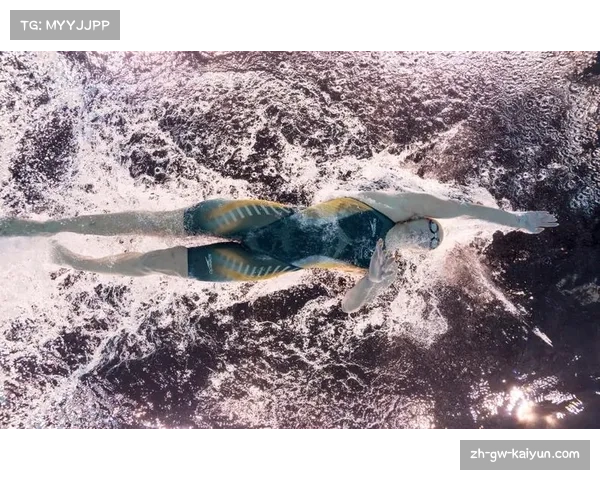 澳大利亚名将奥卡拉汉以1分49秒77刷新女子200米自由泳世界纪录震撼全球